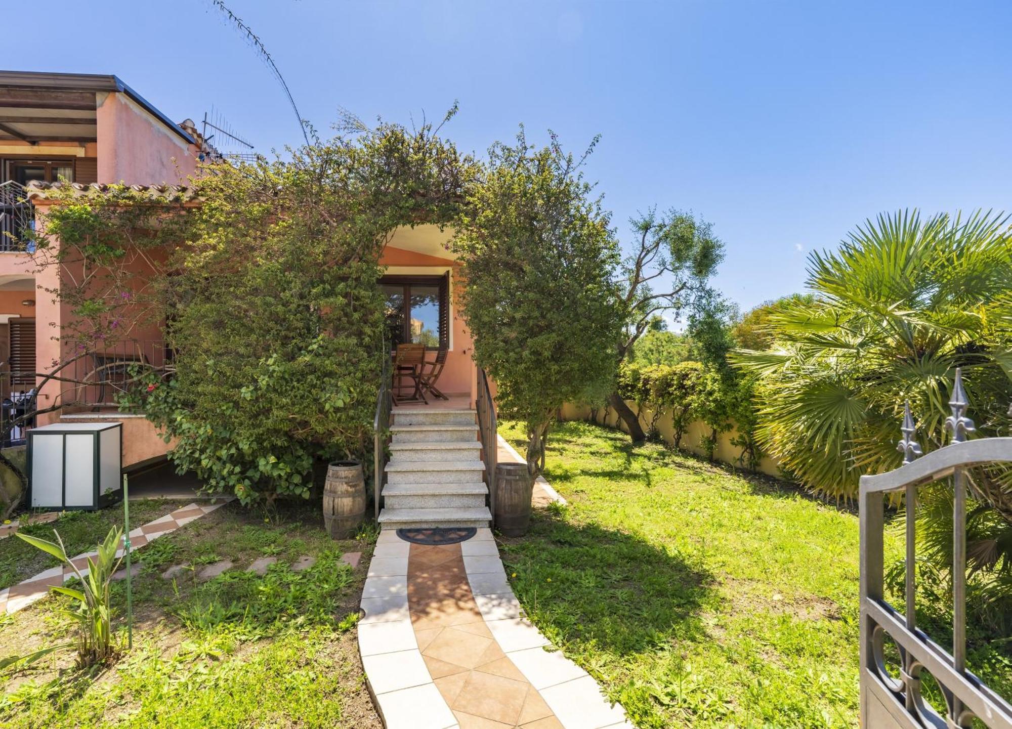 Casa Vacanze Lolivastro Àrbatax Exterior photo