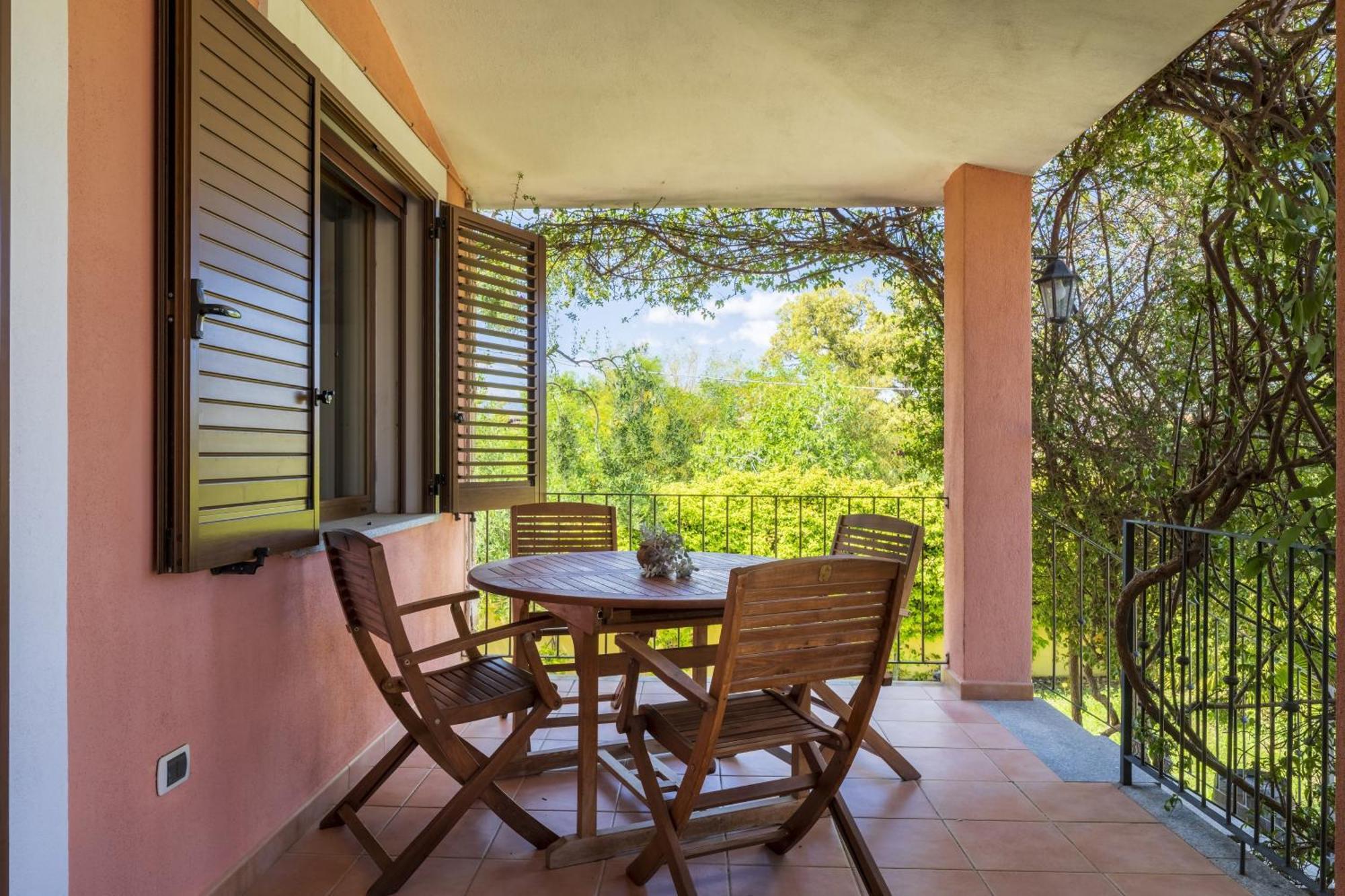 Casa Vacanze Lolivastro Àrbatax Exterior photo